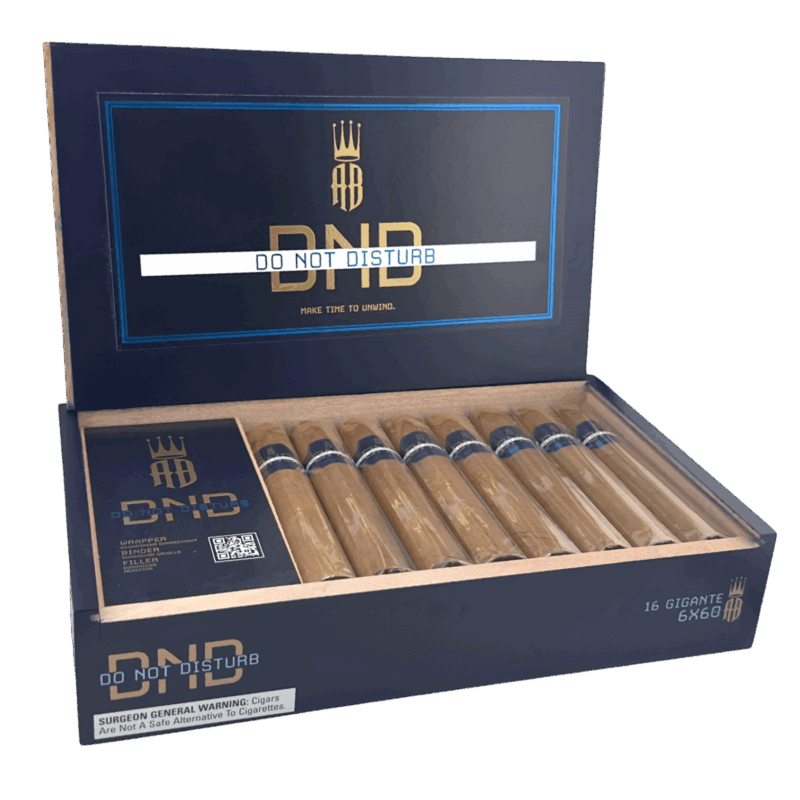 Alec Bradley Do Not Disturb Gigante 16